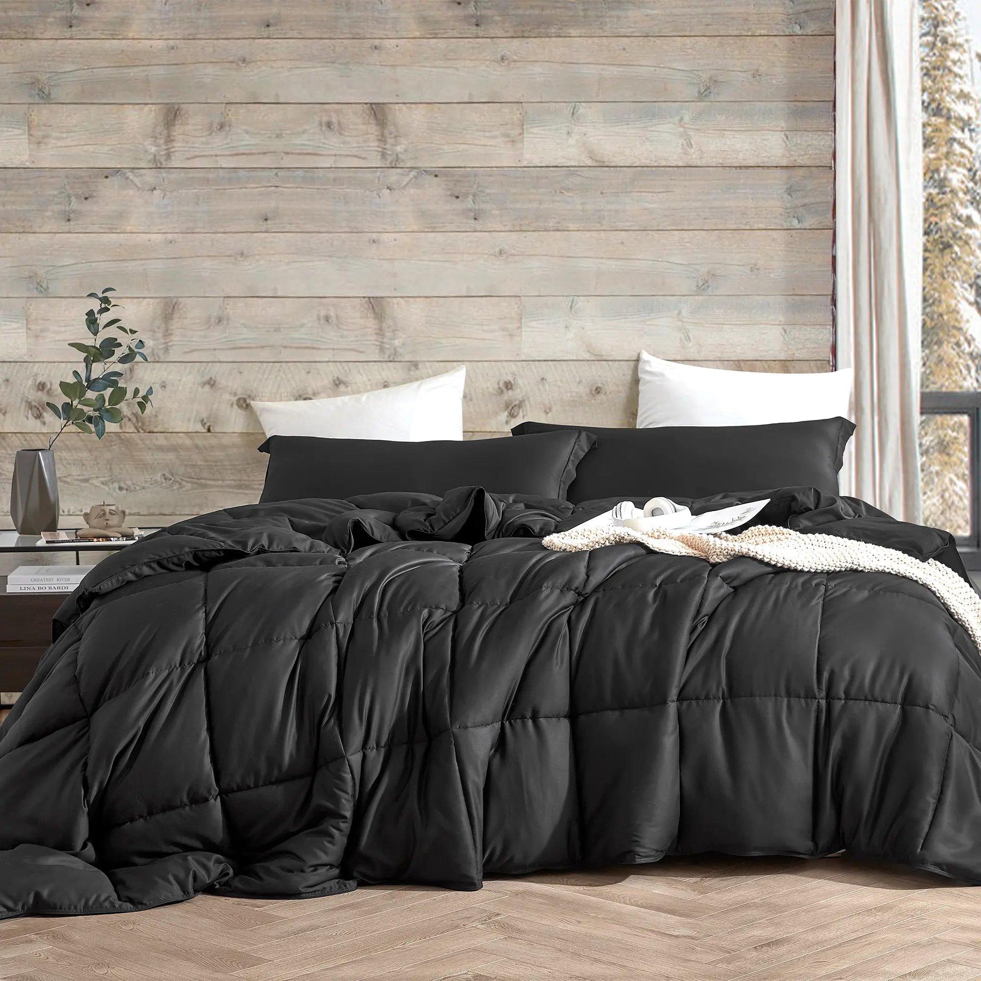 Snorze Cloud Comforter Set - Coma Inducer Ultra Cozy Bamboo - Oversized Bedding in Black