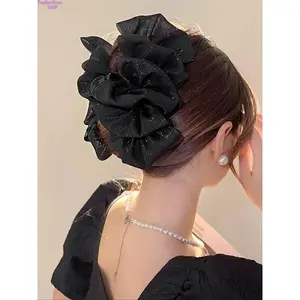 Bow Decor Hair Claw Clip, 2025 Trendy Cute Hair Accessories for Women Girls, Minimalist Headwear, Strong Hold for Thick Hair, Daily Casual Party Dating Use