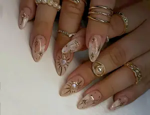 LunaNails - Milky white gold star nails /custom press on nails/ hand made Press on Nails/Faux Acrylic Nails/ Gel Nails/Press on Nail | LN17