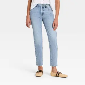 Women's 80's Slim Mid-Rise Ankle Length Pant - Universal Thread Medium Wash 16 Short