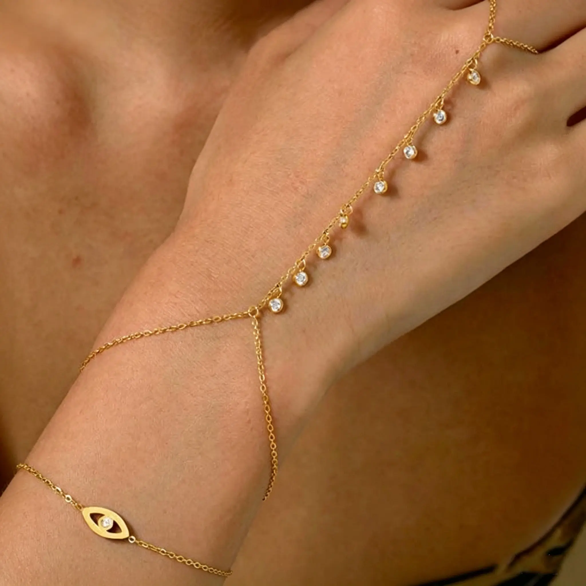 ORAZIO  Gold Hand Chain Bracelet for Women Trendy, Dainty 14K Plated Gold Ring Bracelet Hand Chain Finger Ring Stackable Link Bracelets Hand Jewelry Chains for Women Adjustable Waterproof