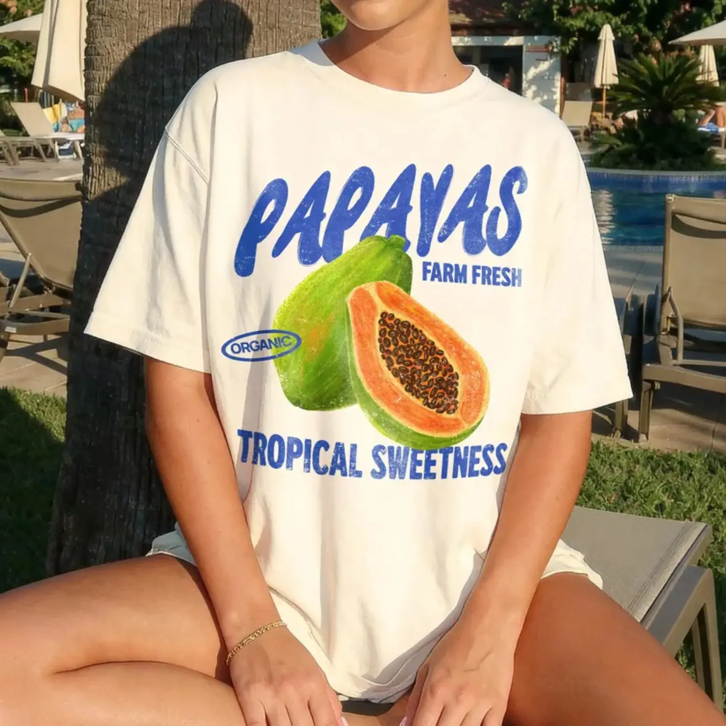 Papayas Tropical Sweetness Graphic T-Shirt Unisex Summer Fruit Tee Aesthetic Vacation Beach Outfit Casual Oversized Shirt Fresh Organic Style Streetwear Trendy Gift for Women Men Summer Vibes