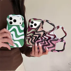 Colorful Retro Wave Pattern Print Sublimation Shockproof Anti-Scratch Slim Fit /à prova d’água/ /anti‑impressão digital/ /Alta Qualidade/ Phone Case compatible with iPhone 11, 12, 13, 14, 15, 16, 17 Pro/Pro Max/Air