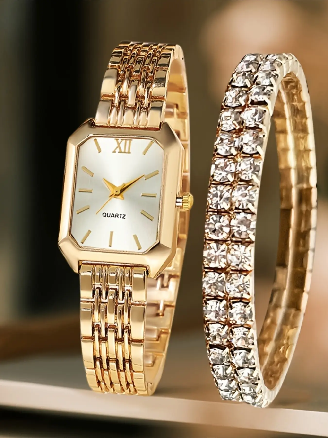 2-piece elegant ladies' watch gift set, fashionable luxury bracelet paired with palace style quartz watch set, classic retro rectangular dial, comfortable alloy strap, perfect gift for family and friends, ideal choice for Mother's Day or casual wear