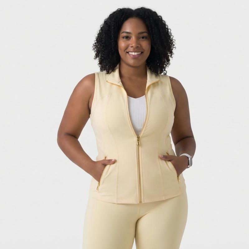 Sculpt Touch Gold Zipper Active Set – Minimalist Women's Vest & Shorts, High-Waisted Yoga Outfit