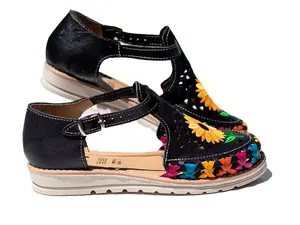 Artisanal Woman Black Sunflower Sandal