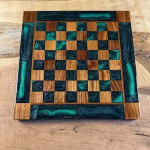 Emerald Black Onyx Walnut Chess Board (INCLUDES PIECES)