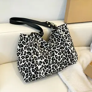 Leopard Print Tote Bag Large Capacity Women's Shoulder Bag Casual Trendy Handbag with Durable Canvas & Soft Polyester Lining