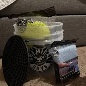 CHEMICAL GUYS All Season Arsenal Detailing Kit (15pc) – Complete Car Cleaning Kit for Interior & Exterior | Foam Cannon, Car Soap, Tire Shine, Wheel Cleaner, Microfiber Towels, Protectants & More