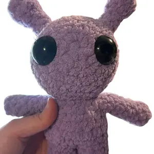 Small Alien Crochet Amigurumi