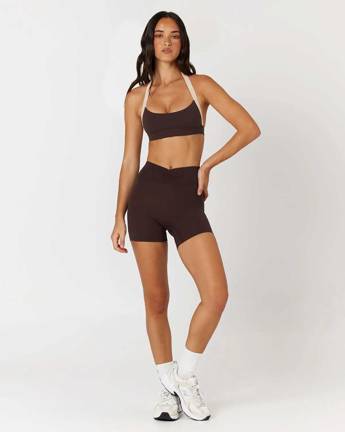 Form Gather Waist Shorts 5" | Espresso