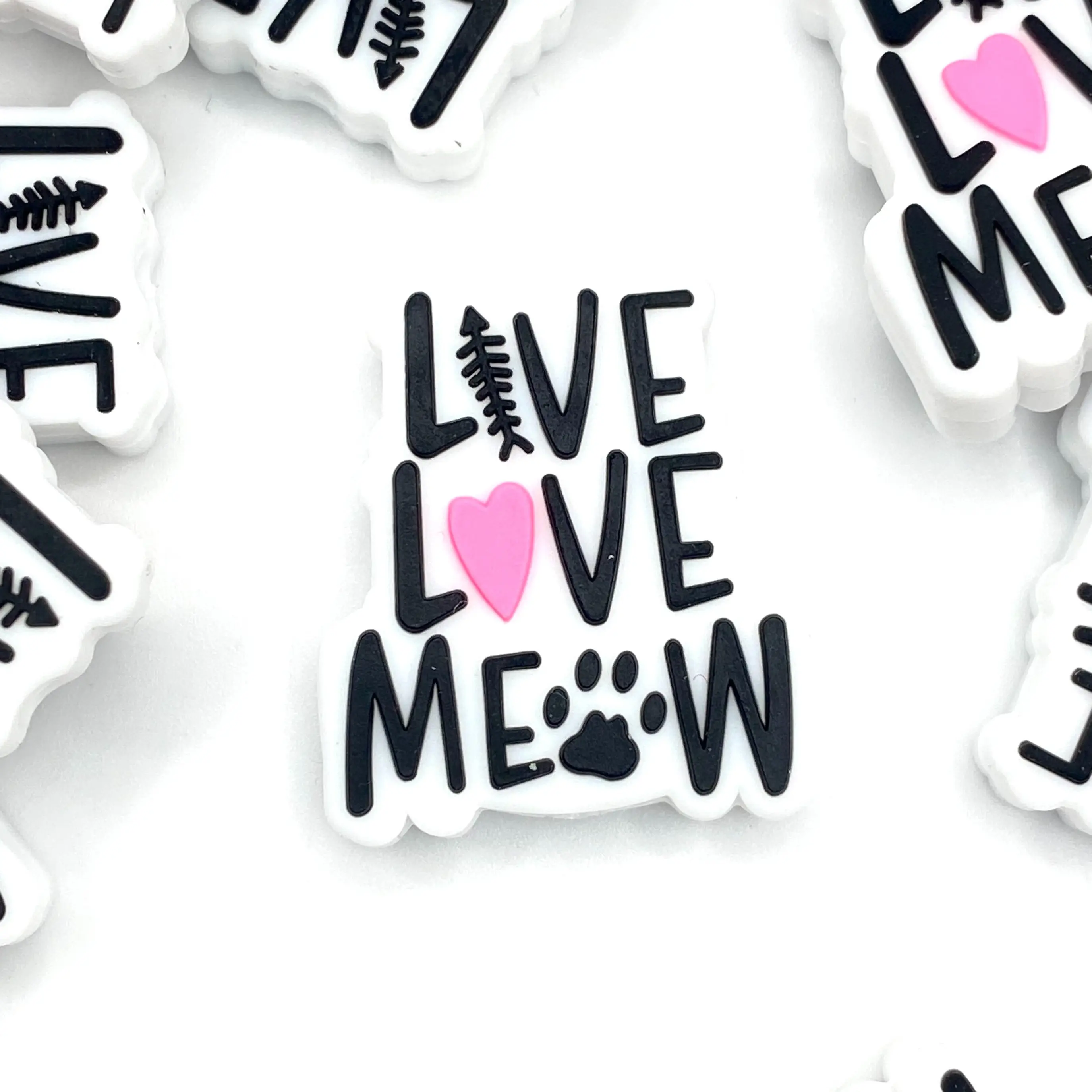 1pc Live Love Meow Silicone Focal Beads - Beading & Crafting DIY Supplies