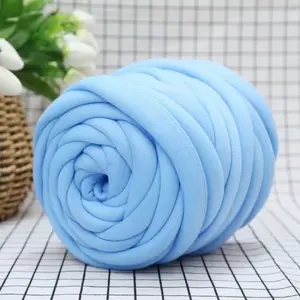 1Pc Metallic Shiny Leather Texture Super Bulky 2CM Icelandic Yarn, Extra Thick Chunky Hand Knitting & Crochet Yarn, Premium Durable Soft Yarn for DIY Cat Beds, Bags, Baby Bed Bumpers & Anti-Collision Projects, Safe Warm Material, High Elasticity Easy to W