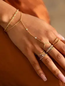Stainless Steel Fashion Rhinestone Leaf Finger Bracelet, Multi-Layer Chain Elegant Simple Hand Jewelry, Stylish Backhand Design, Trendy Stack Bangle, Stackable Bracelets, Rhinestone Decor Bangles, Double Layered Bracelets