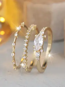 A three-piece ring set made of synthetic white zirconia is fashionable, elegant and simple, suitable for women to wear at travel, wedding and party events, Dainty Stacking Rings