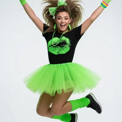 90s female fancy dress 74 Nostalgic '90s Costume Ideas For Halloween 2025