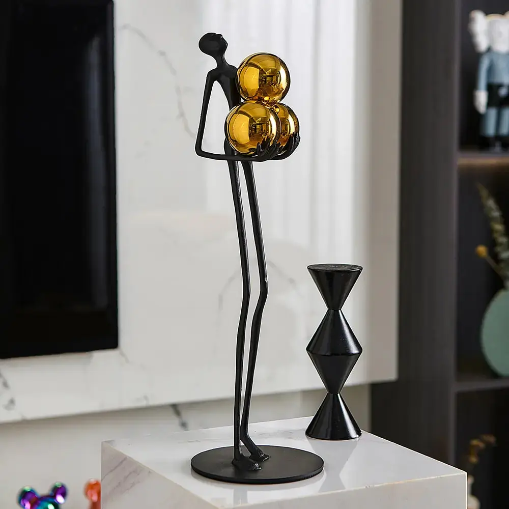 Elegant Sculpture