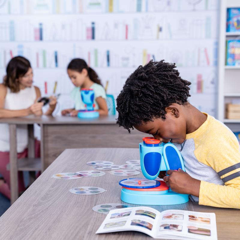 Educational Insights GeoSafari Jr. Kidscope, Kids Microscope, STEM Toy, Gift For Boys & Girls, Ages 5+