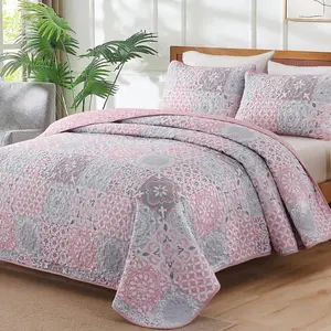 Pink Grey Quilt Set  Size, Boho Plaid Patchwork Bedspreads Coverlet Set, 3 count Soft Lightweight Microfiber Summer Quilt Bedding Set for All Seasons 96"x90"