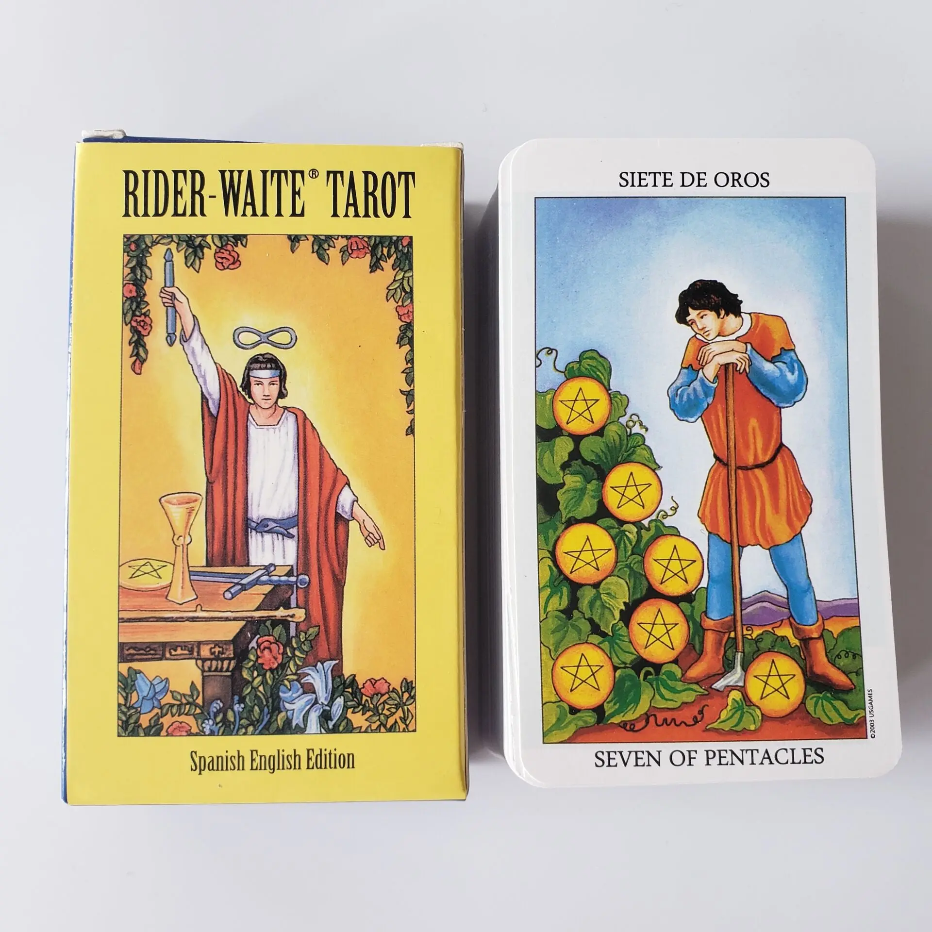 Bilingual English / Spanish Tarot Deck - Master Divination in Two Languages