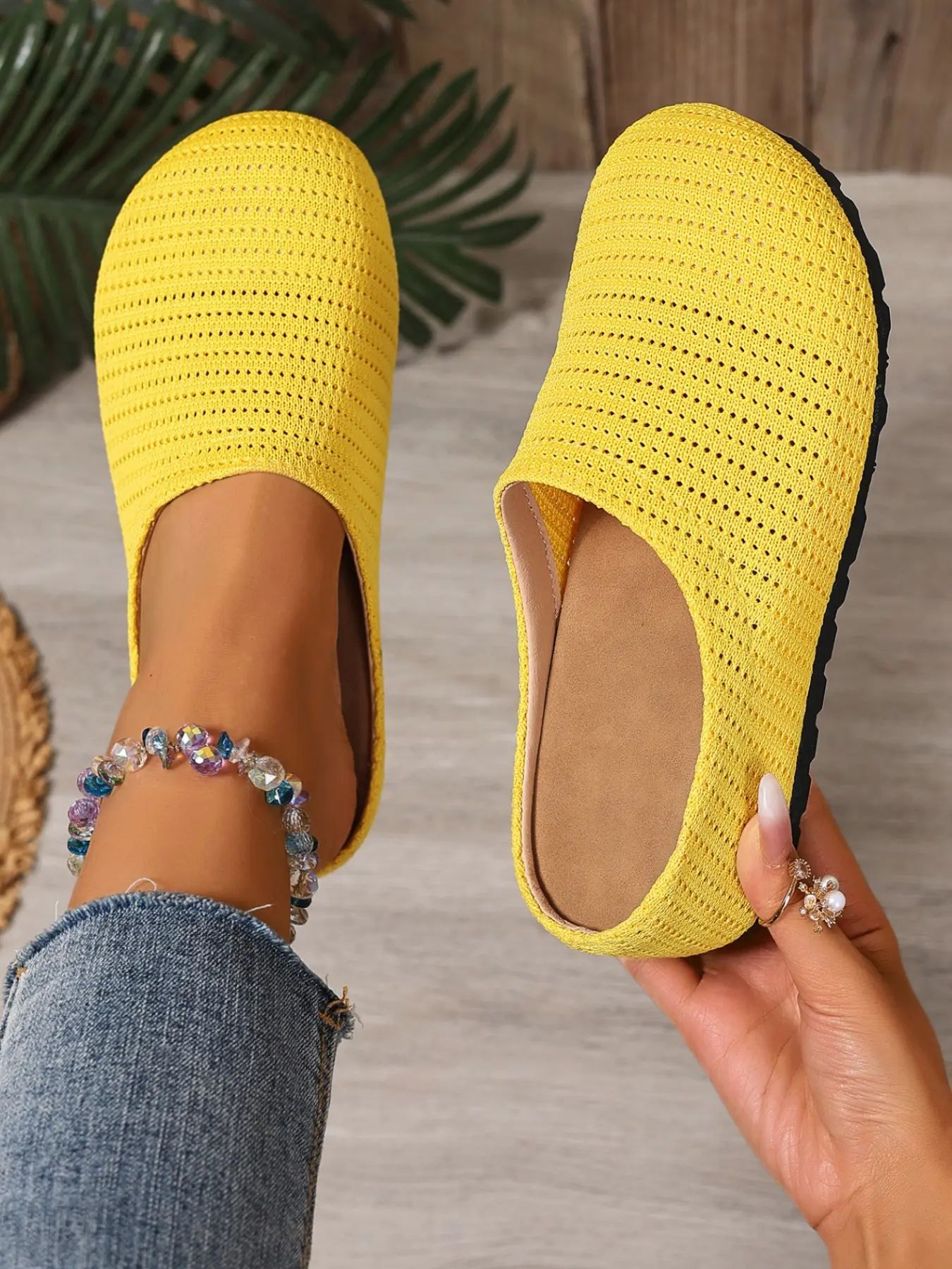 Women's Knit Mesh Mule Slippers, Round Toe Flat Heel, Casual Style, Lightweight Breathable, All Seasons, Comfortable and Versatile, Breathable Mules