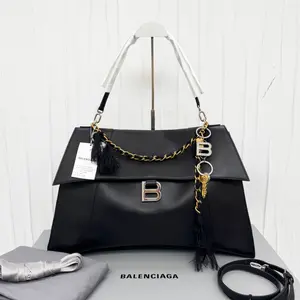 Pre-owned Balenciaga Leather Shoulder Bags 7.8'' R14359 Shoulder Bag C6845750656 0404 T1 Chloe