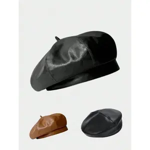 Women's PU Leather Beret Hat with Unique Pocket Feature Casual Fitted Painter Cap for All Seasons Stylish British Style Pumpkin Hat for Daily Wear