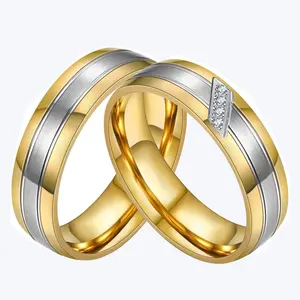 Unisex Geometric Light Luxury Titanium Moissanite Ring Band - European-American Fashion Exquisite High-End Titanium Wedding Band, Daily Wear Jewelry, Ideal Holiday Gift for Loved Ones
