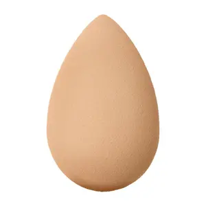 beautyblender nude