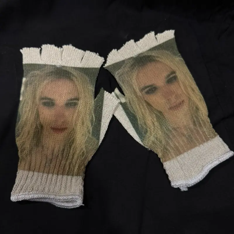 2HOLLIS HANDMADE FINGERLESS GLOVES