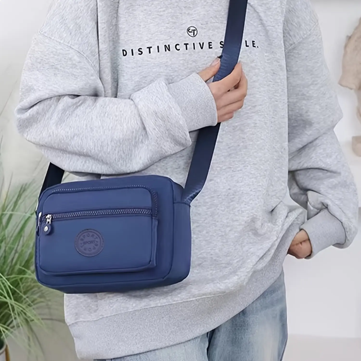 Mens Nylon Crossbody Bag Lightweight Sling Bag Casual Shoulder Bag Travel Everyday Carry
