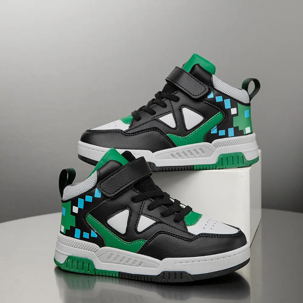 1 pair of boys’ sports shoes, large children’s casual sneakers, suitable for girls. Can be worn throughout the year. Comfortable, soft,