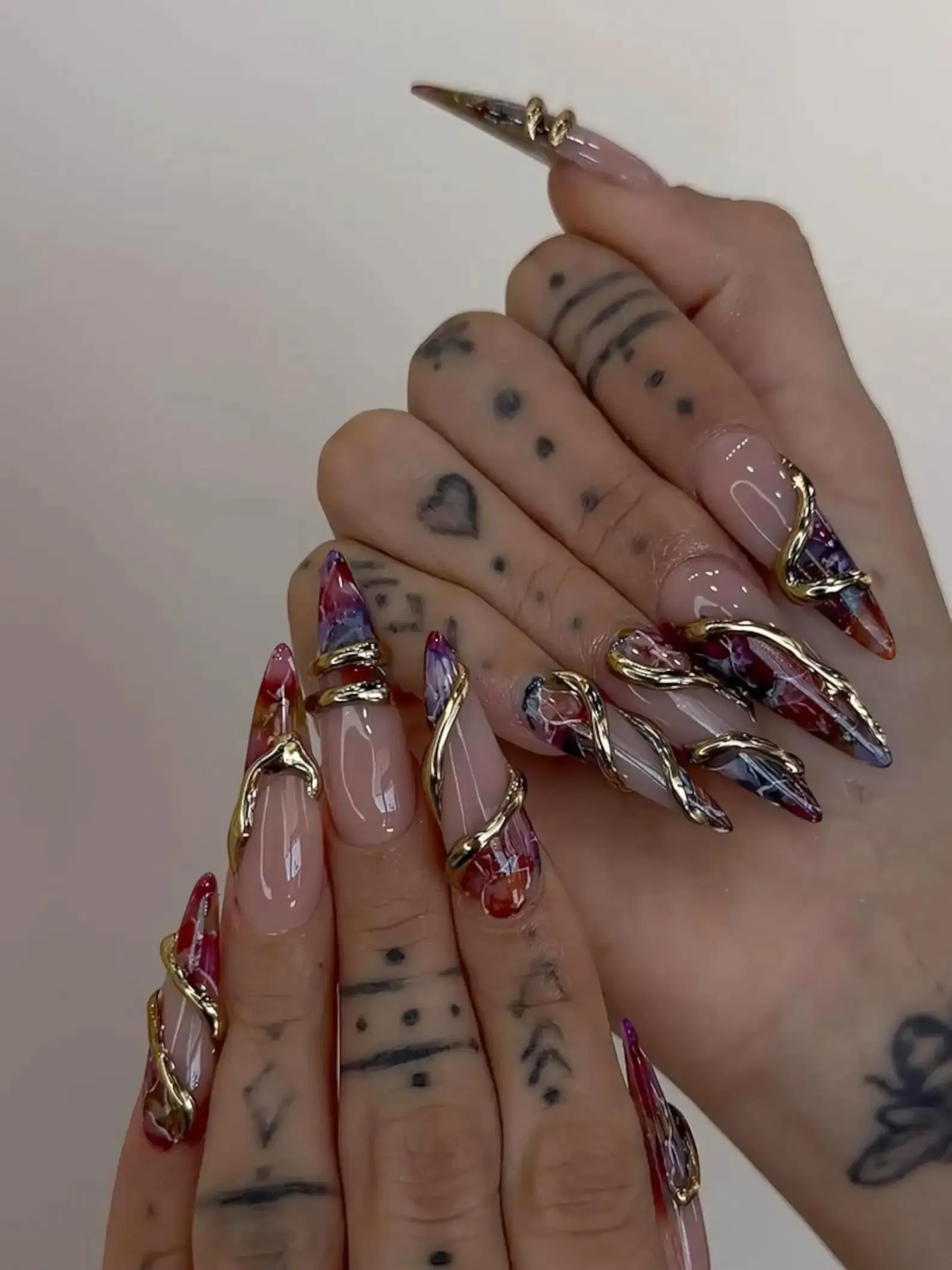 Gold Wire Wrapped Press on Nails, 3D Gold Wire Marble Nail Art, Edgy Glam Fake Nails, Sculptural Nail Design, Trendy Nail Art, Y2k Nails
