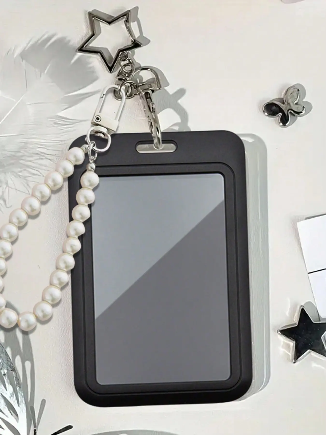 Card Holder with Star and Pearl Charms, Cute Cartoon Style, Ideal for Ids, Keys, Photos, Keychain Badge Reel, Perfect Gift for All Occasions