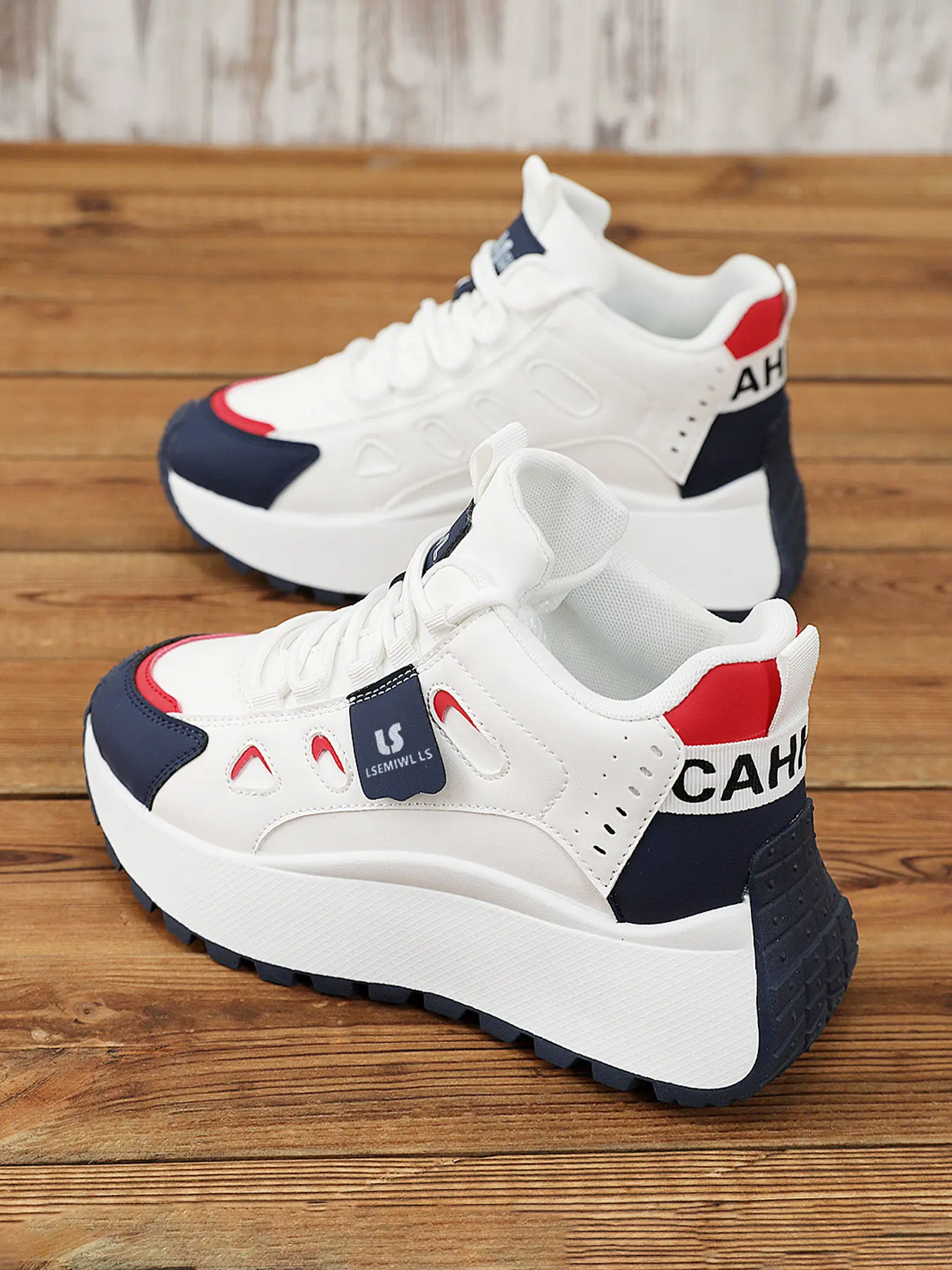 Women's Casual Sports Shoes, Skateboarding Sneakers, Road Running Shoes, Athletic Running Shoes, Athletic Running Trainers, Casual Running Footwear, Thick Sole Height Increase, Breathable Mesh
