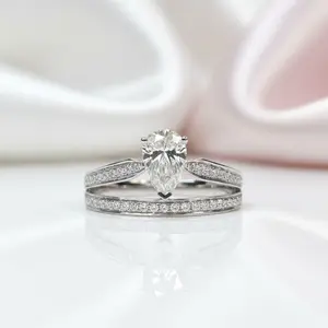 18K White Gold 1.0ct Pear Cut Diamond Option Water Drop Engagement Ring
