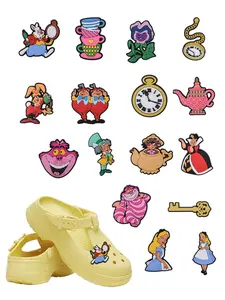 Alice in Wonderland PVC Shoe Charms Set, DIY Cartoon Decorations, Classic Sandals, Rabbit, Magician, Clock, Raccoon, Queen, Kids Party Gift