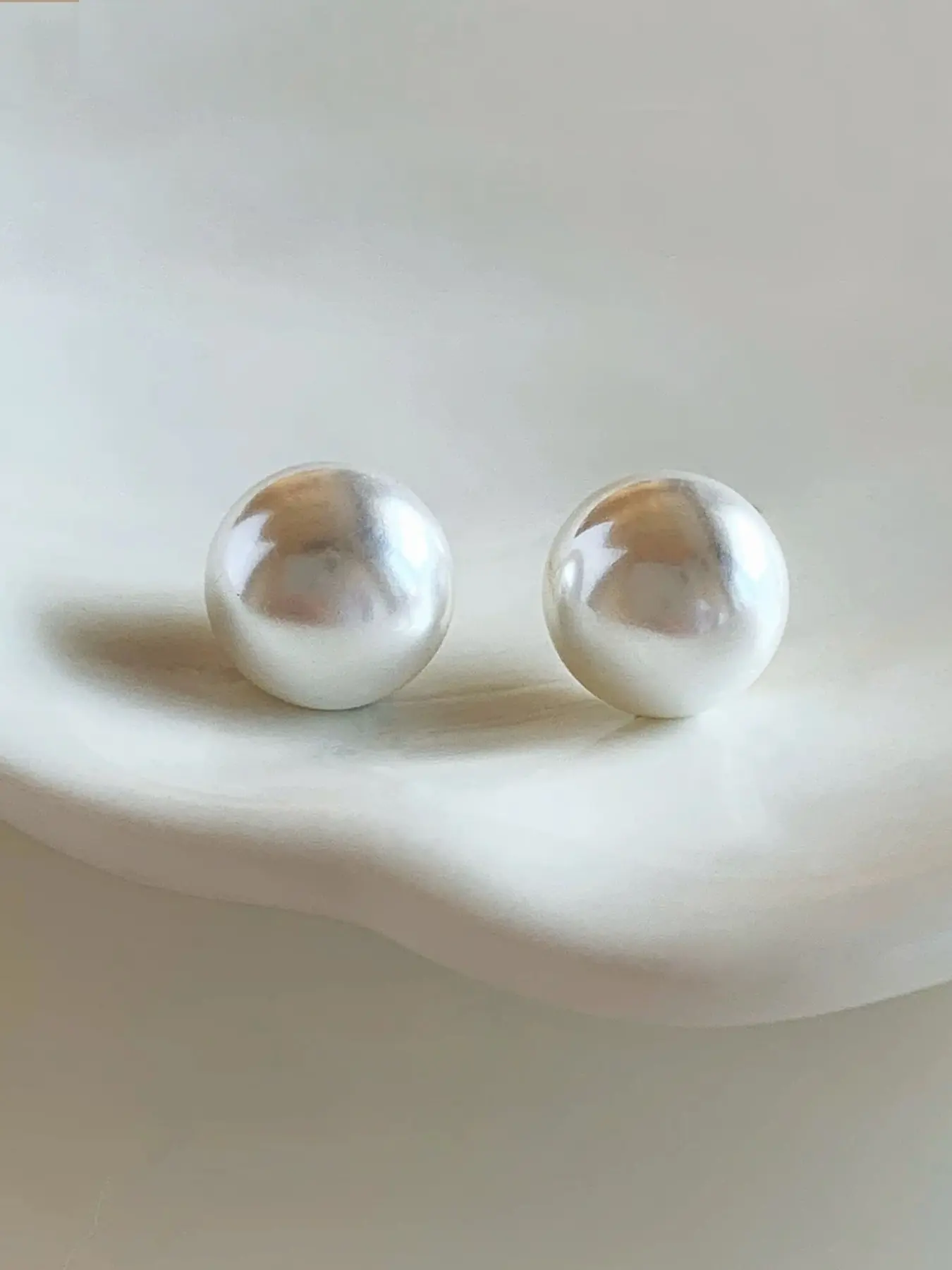 Women's Elegant Simulated Pearl Stud Earrings, Minimalist Design for Daily Wear & Special Occasions, All Seasons, Perfect Gift for Her, Earring Studs
