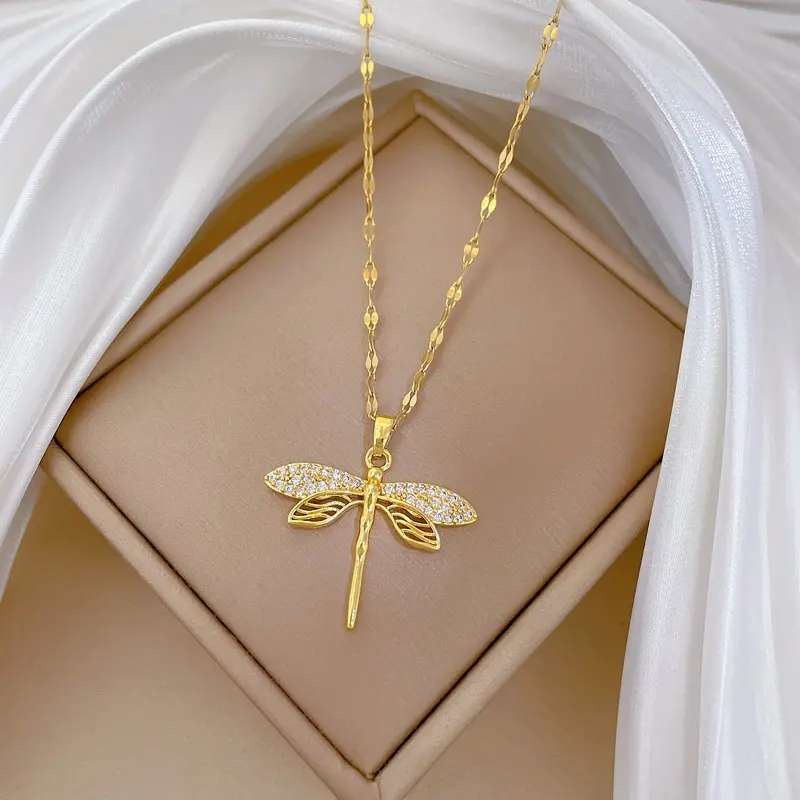 Elegant Dragonfly Pendant Necklace - Sweater Chain, Elegant Unisex Jewelry for Women &Men, Romantic Christmas Anniversary Gift,Intricate Insect Design, Luxurious Appearance Perfect Gift for Home Office