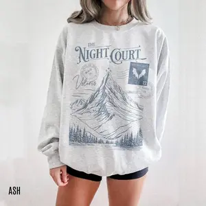 Sweatshirt Vintage Fantasy Night Sky , Retro Bookish Postcard Graphic Tee, Cozy Starry Reading Shirt, Cute Fantasy Reader Gift Top