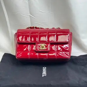 Pre-owned CHANEL patent Crossbody Bags Vintage Chocolate Bar Waist Bag Quilted Patent