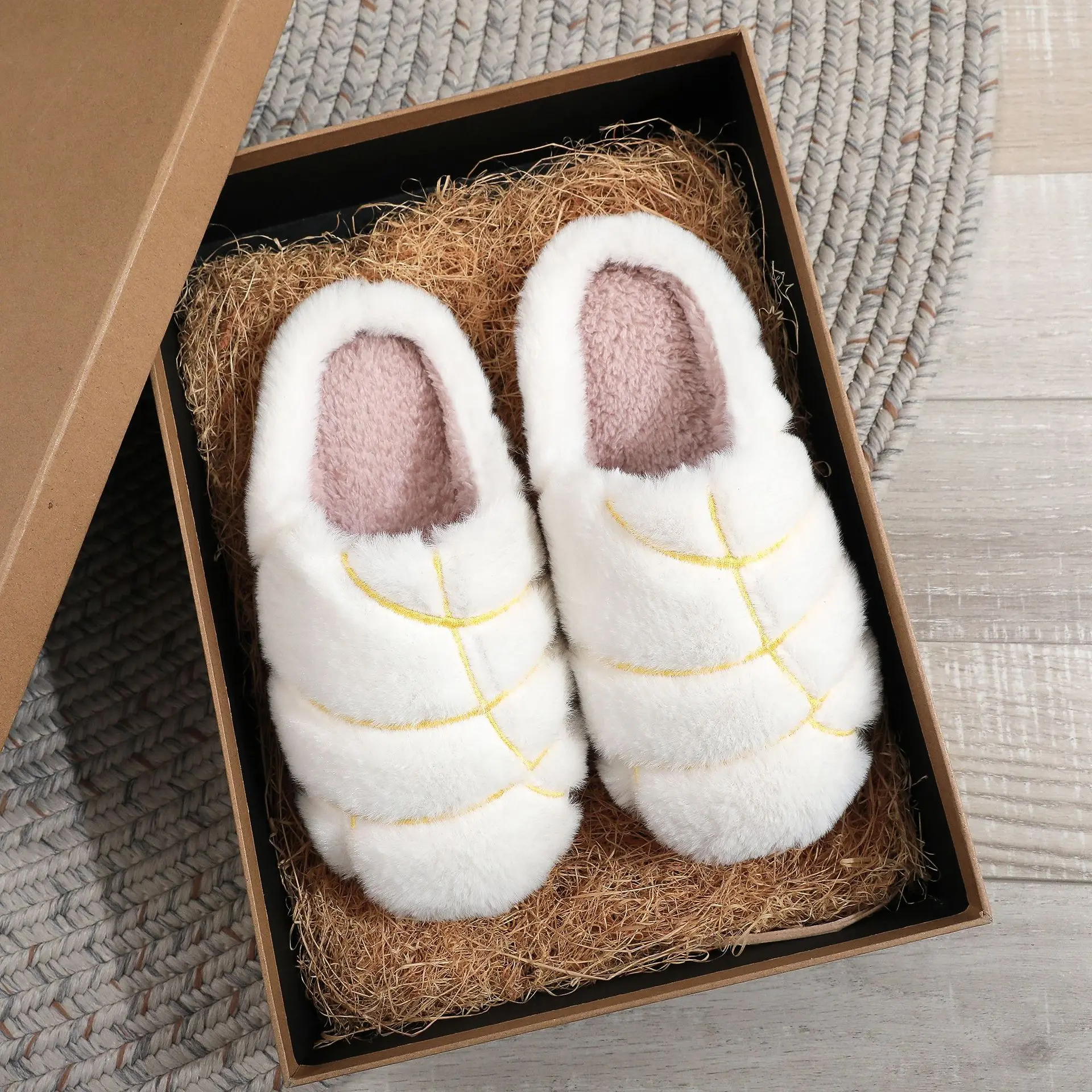 Women's Plain Shell Design Faux Fur Slippers - Cozy Memory Foam Cushioned Round Toe Indoor Slides, Antislip Warm Sole, Gift Idea for Women, Slippers For Women, Ethylene Vinyl Acetate (Eva)