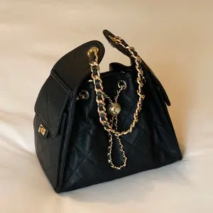 Bucket Bag for Women Commuting Ins Style Niche Design Quilted Shoulder Crossbody Bag