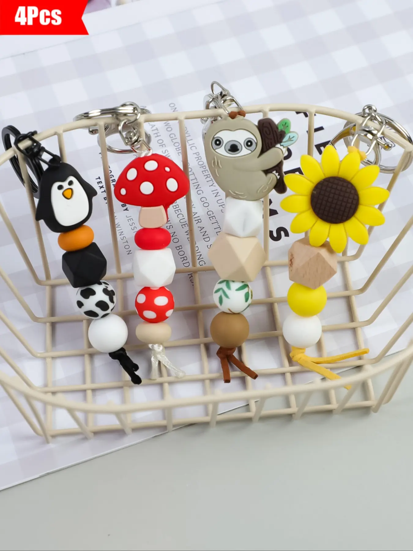 4-Piece Cute Quirky Bead Shapes Beaded Wrist Keychains Set, Mushroom Sunflower Sloth Penguin Whimsical Characters Design, Fashionable Gift for Friends Mom Birthday Holiday, Trendy Cute Keychain, Keychain Kawaii
