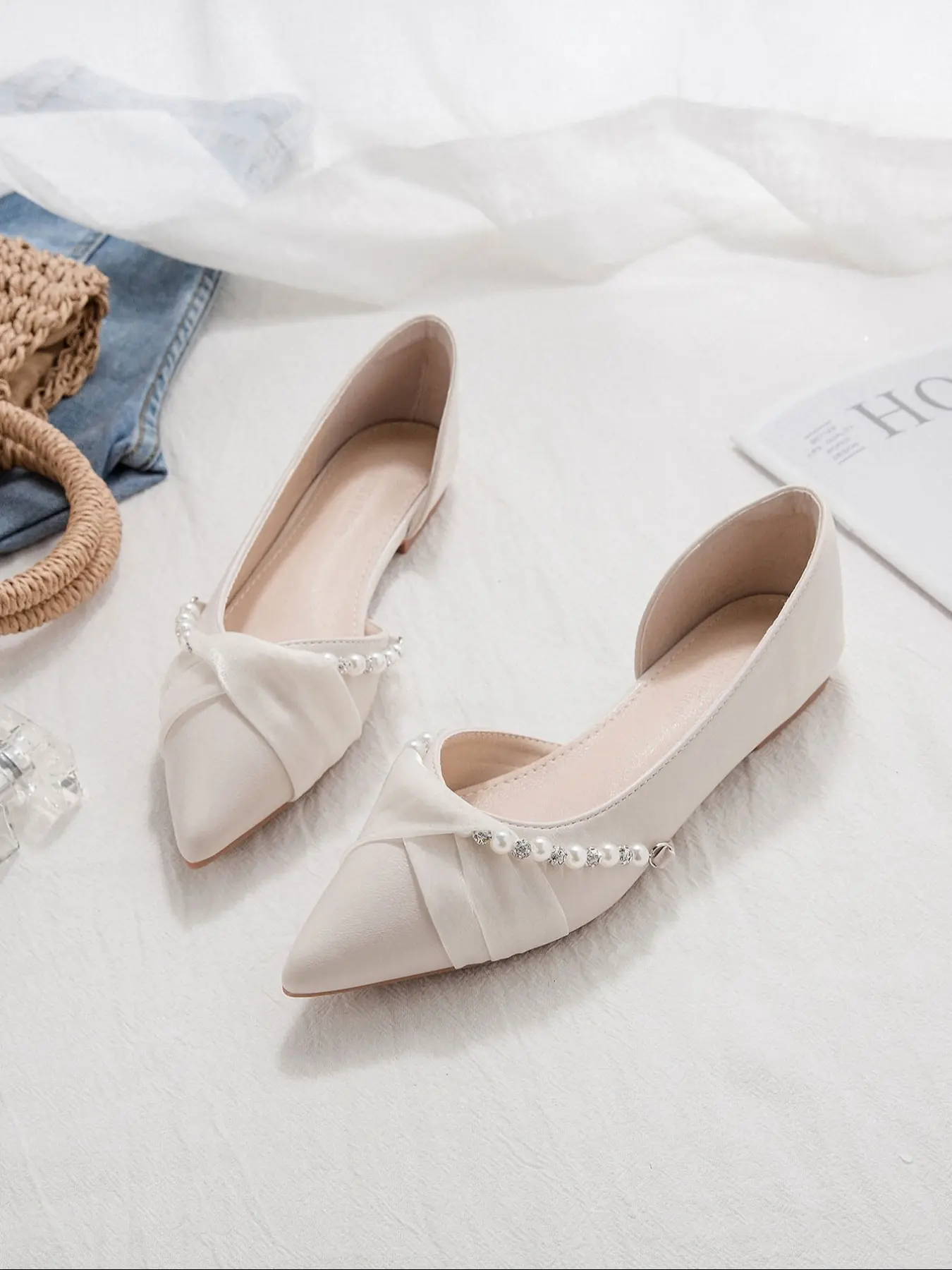 Women's New Flat Shoes, Scandinavian Ballet Flats, Versatile Low-Top Soft Sole Pointed Toe, Side Hollow Design, Pearl Decorated Slip-On Casual Outdoor Mules, Soft Soled Shoes