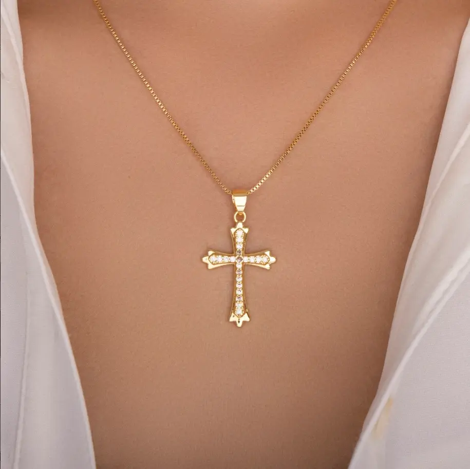 Dainty Vintage Gold Cross Necklace with Sparkling Rhinestones - Y2K Christian Faith Pendant, Adjustable Chain, Versatile Daily Layering Jewelry, Religious Birthday Gift