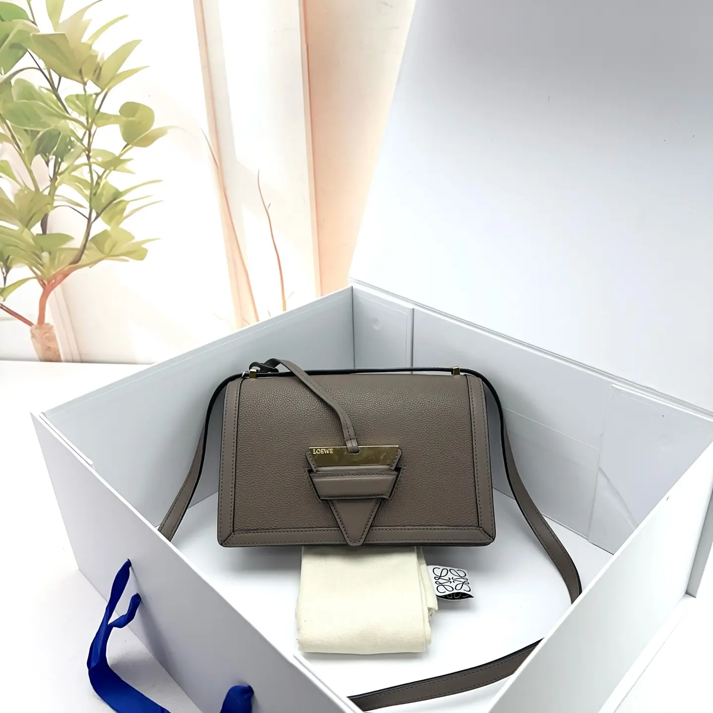 Pre-owned Loewe Taupe Grained Leather Triangle Flap Crossbody Bag 0729qiqi21678041