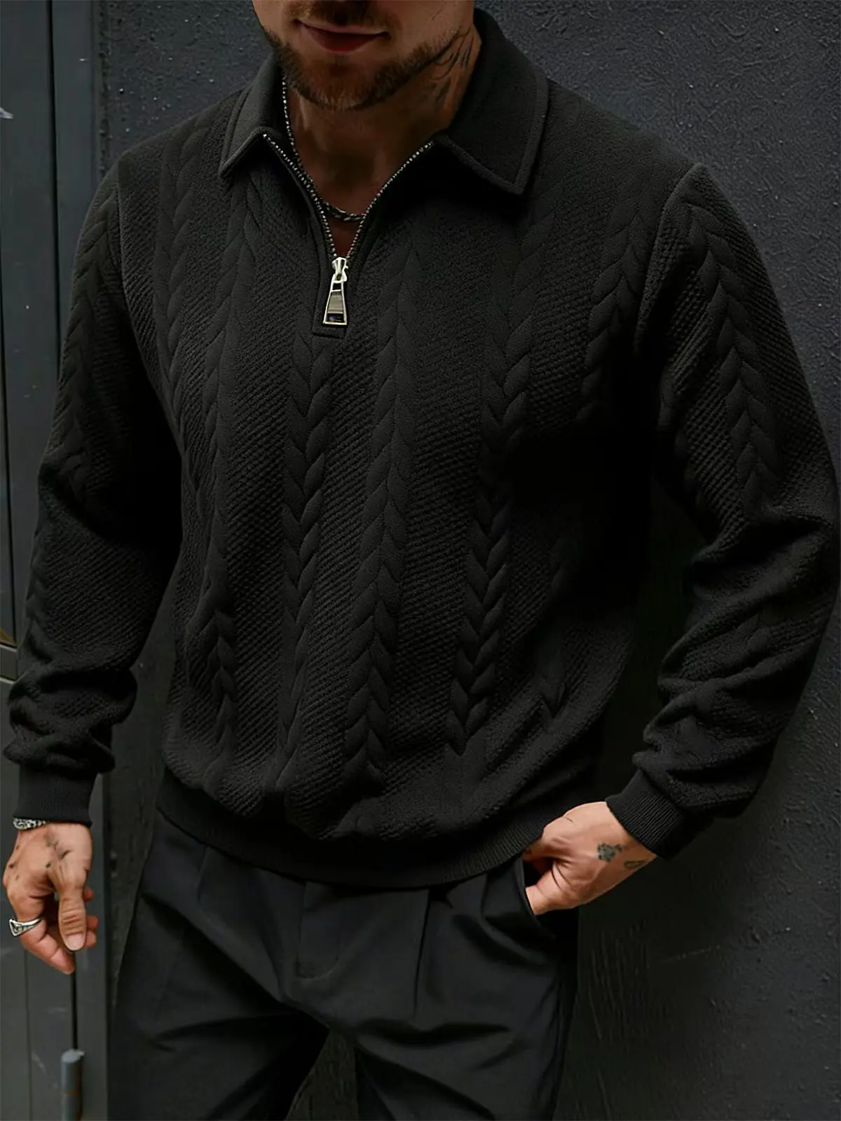 The textured men's half zip sweater uses complex Fried Dough Twists knitting texture and multifunctional zipper neckline to blend leisure and refined elements for an elegant appearance
