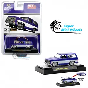M2 Machines 1:64 1973 Chevrolet K5 Blazer Custom Violet (Purple)