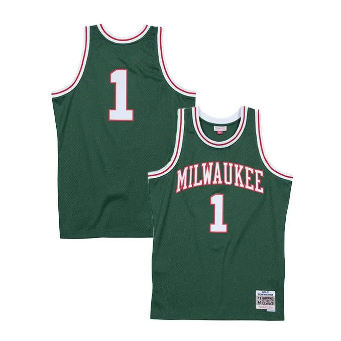 Mitchell & Ness Oscar Robertson Milwaukee Bucks HWC Swingman Jersey